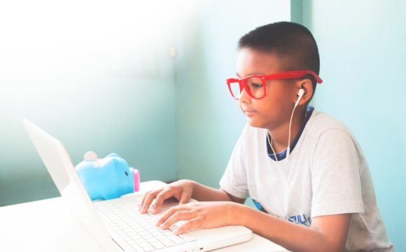 Óculos infantis: como fazer a escolha perfeita para o seu filho?