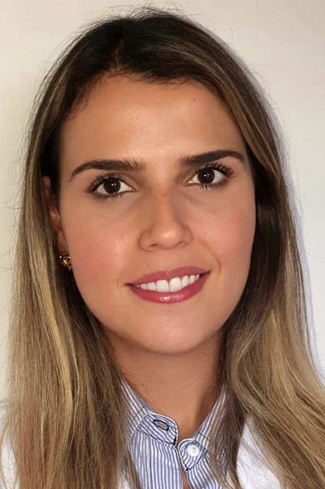 Dra. Ana Cararina